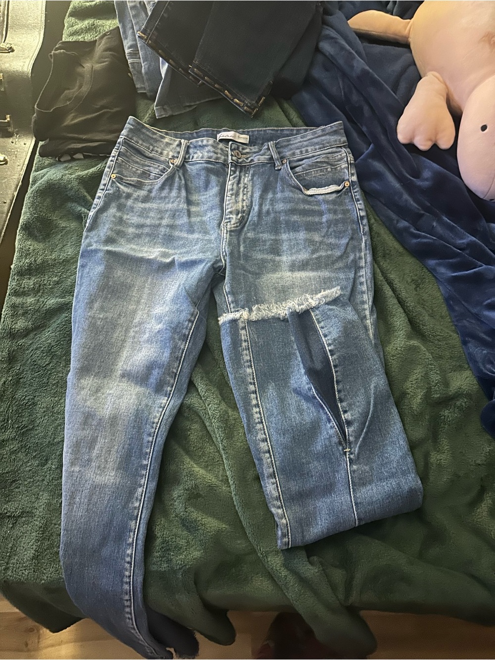Women’s Distressed Blue Jeans